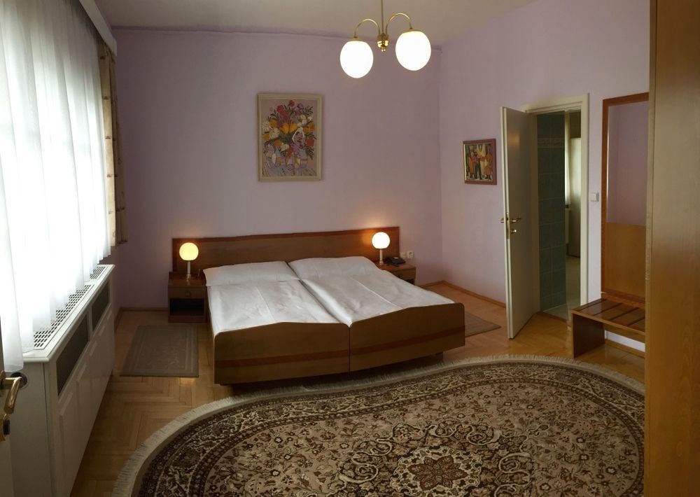 Art Deco Hotel Hoffmann كلادنو المظهر الخارجي الصورة