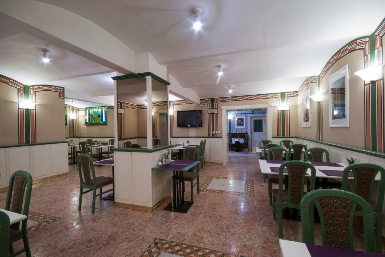 Art Deco Hotel Hoffmann كلادنو المظهر الخارجي الصورة