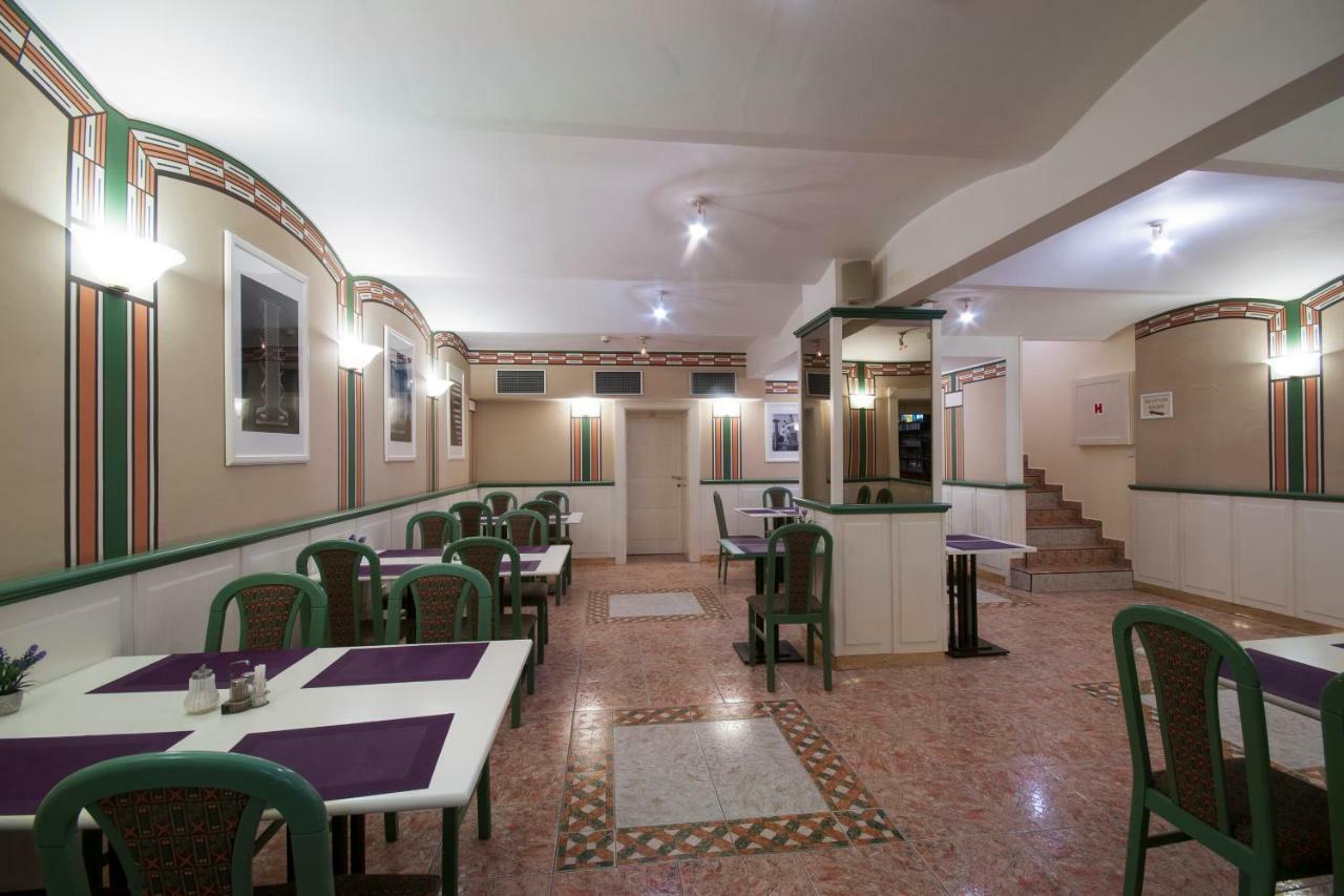 Art Deco Hotel Hoffmann كلادنو المظهر الخارجي الصورة